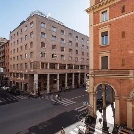 招待所 Centrale Bologna 3*