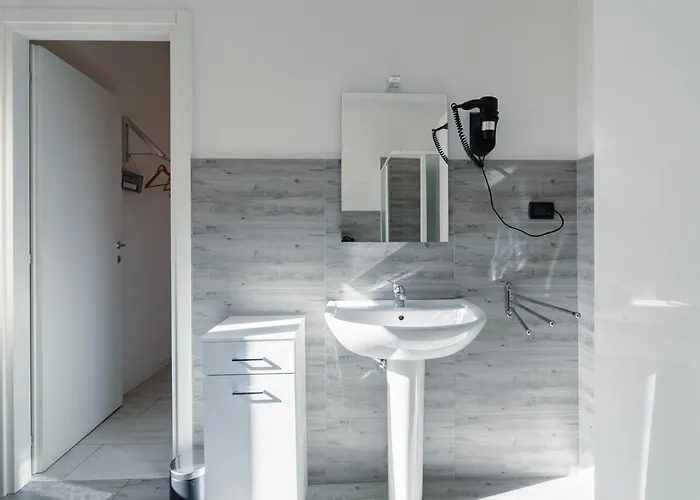 Vendégház Centrale Bologna 3*